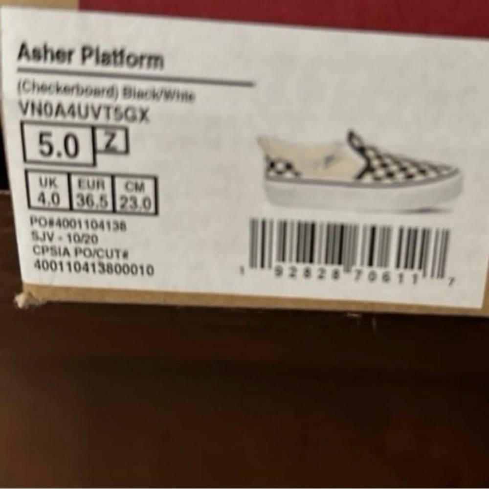 New in Box Women's Asher Platform Checkered Shoes size 5 - Picture 5 of 8